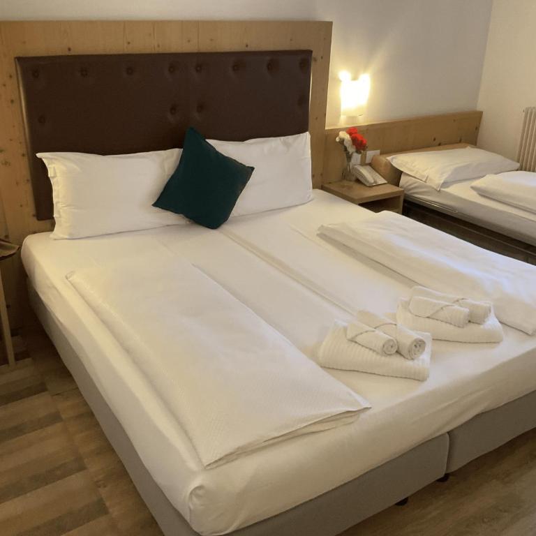 Alpen Eghel Resort & SPA - Camera Tripla Standard - 3