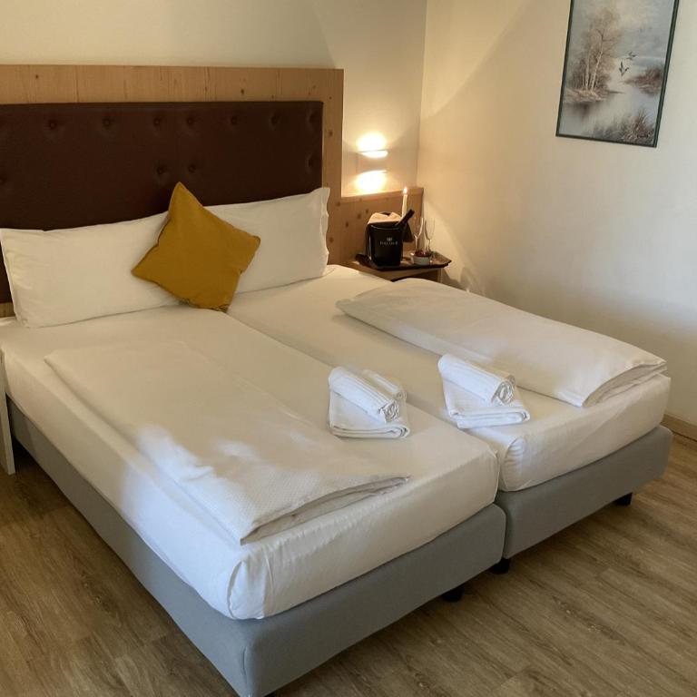 Alpen Eghel Resort & SPA - Camera Quadrupla Standard - 4