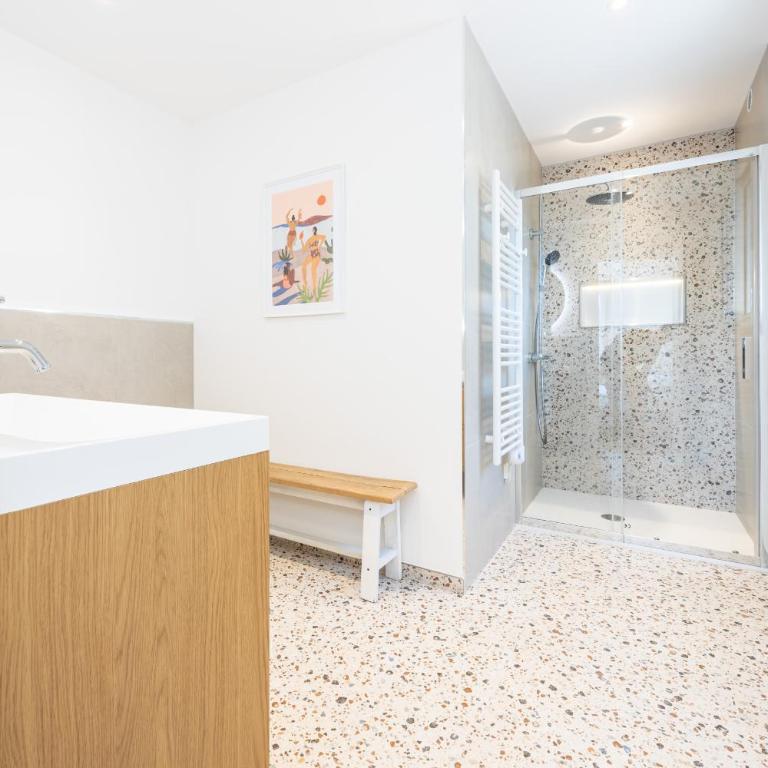 Renovated Provençal Villa with Garden - Antibes - Villa Supérieure - 18