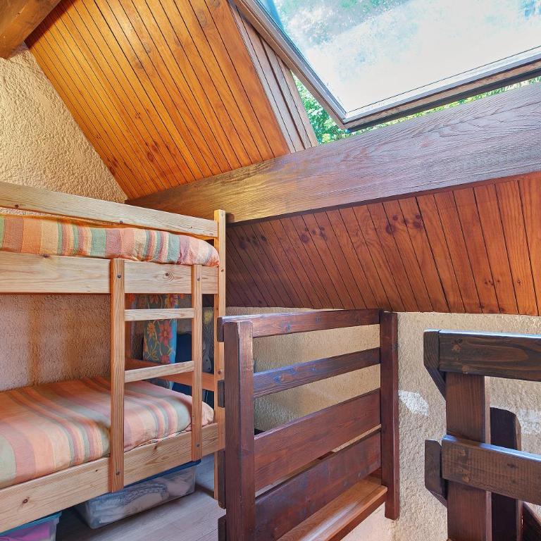 Séjour Montagne Tout Confort - Appartement Supérieur - Vue sur Ville - 9