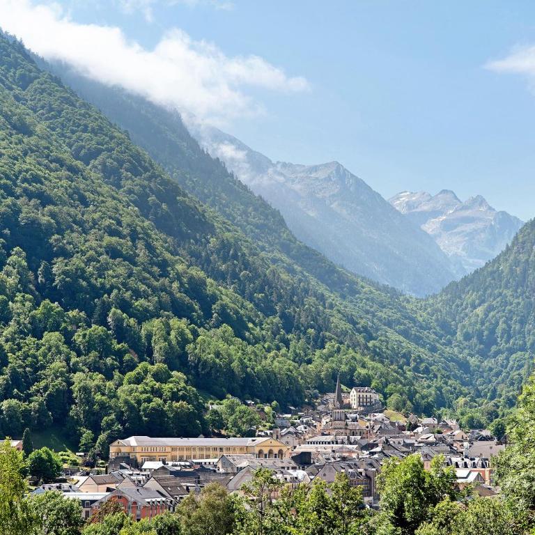 Séjour Montagne Tout Confort - Appartement Supérieur - Vue sur Ville - 19
