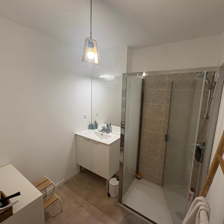 Appartement dans résidence sécurisée avec piscine de résidence - Appartement 1 Chambre de Luxe - Vue sur Jardin - 10