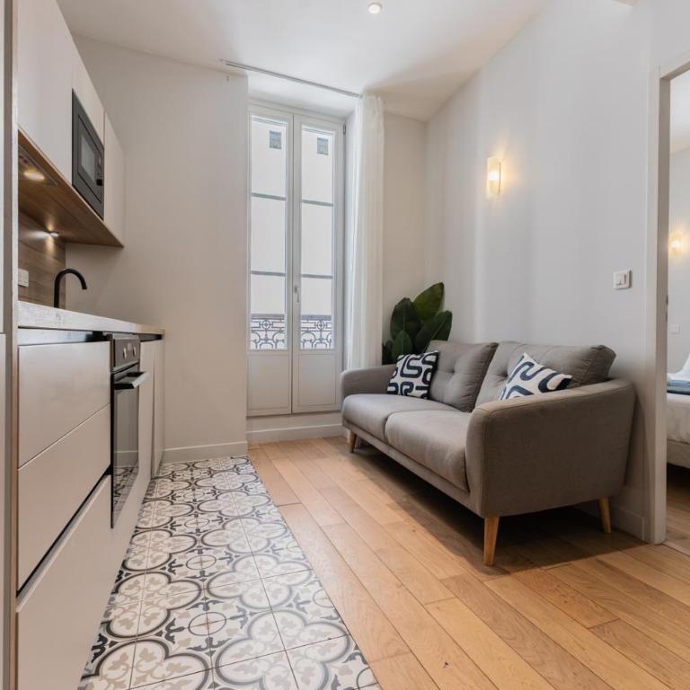 Appartements 1 Chambre avec Climatisation - Centre Ville - One-Bedroom Apartment - 4
