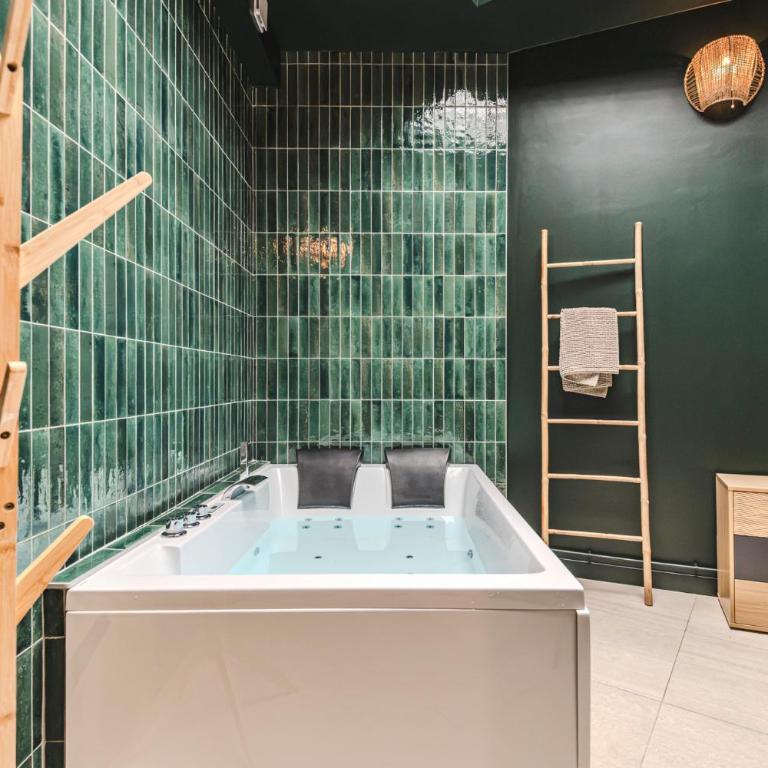 SPA Balnéo des Sacres-REIMS-Centre Ville - Appartamento con 1 Camera da Letto e Vasca Idromassaggio - 16