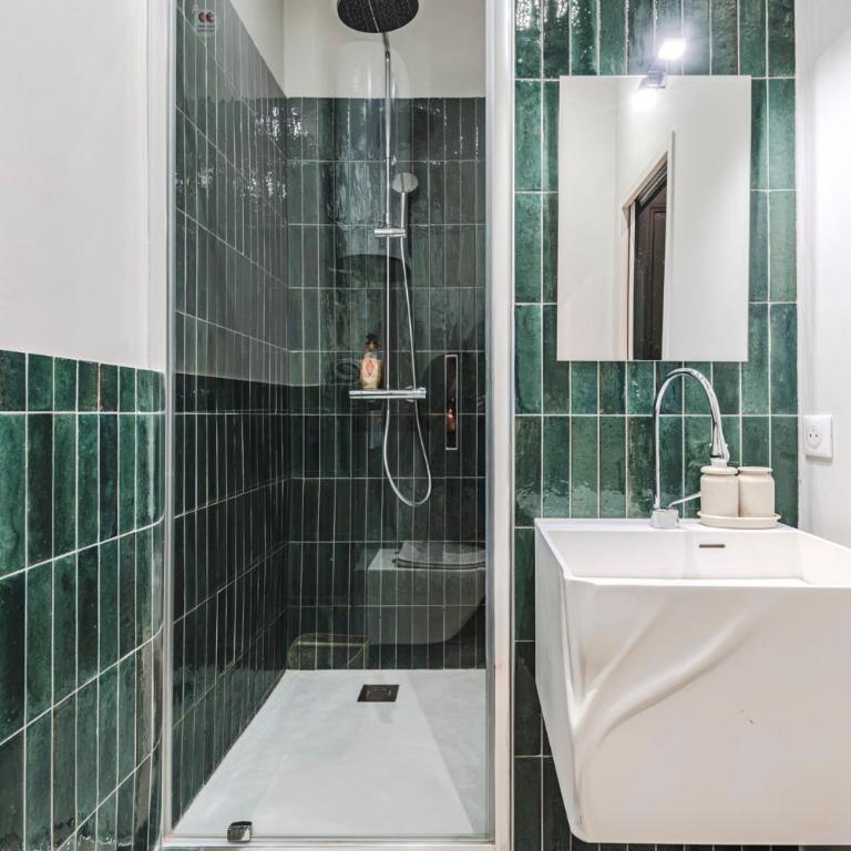 SPA Balnéo des Sacres-REIMS-Centre Ville - Appartamento con 1 Camera da Letto e Vasca Idromassaggio - 9