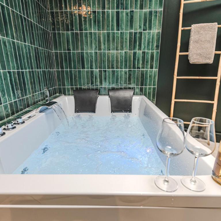 SPA Balnéo des Sacres-REIMS-Centre Ville - Appartamento con 1 Camera da Letto e Vasca Idromassaggio - 8