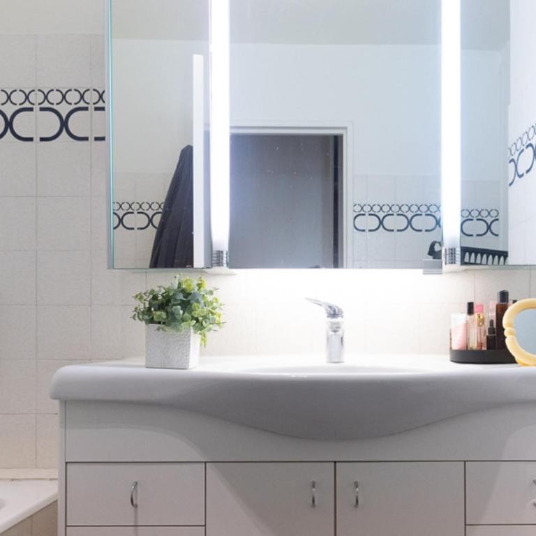 Charming family T4 with balcony in the 11th - Apartamento - 11
