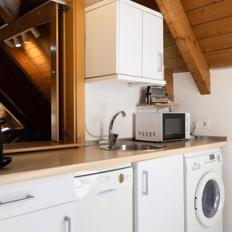 Ático Centrico REFORMADO l WIFI l VISTAS l PARKING - Apartamento Ático - 15
