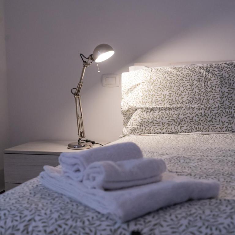 LemonHouse - Appartamento Standard con 2 Camere da Letto - 40