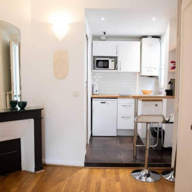 Studio Calme Jardin Luxembourg - Estudio Superior - 7