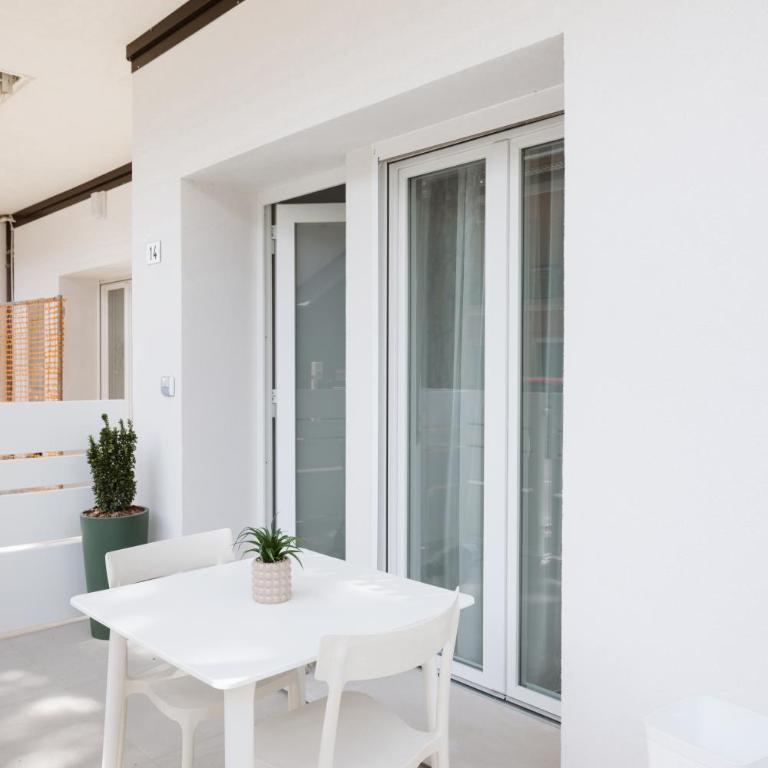 R2 Apartment - Appartamento con 2 Camere da Letto - 17