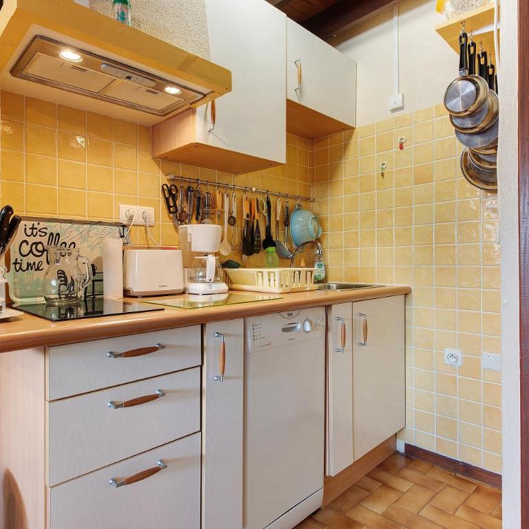 Séjour Montagne Tout Confort - Appartement Supérieur - Vue sur Ville - 4