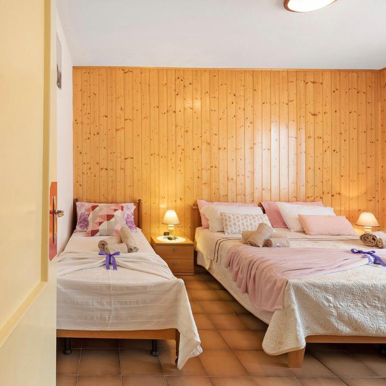 Casa Heidi - Appartamento Deluxe con 2 Camere da Letto e Vista Giardino - 10