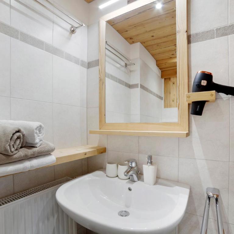 Häuselerhof - Deluxe-Apartment mit 2 Schlafzimmern und Gartenblick - 14