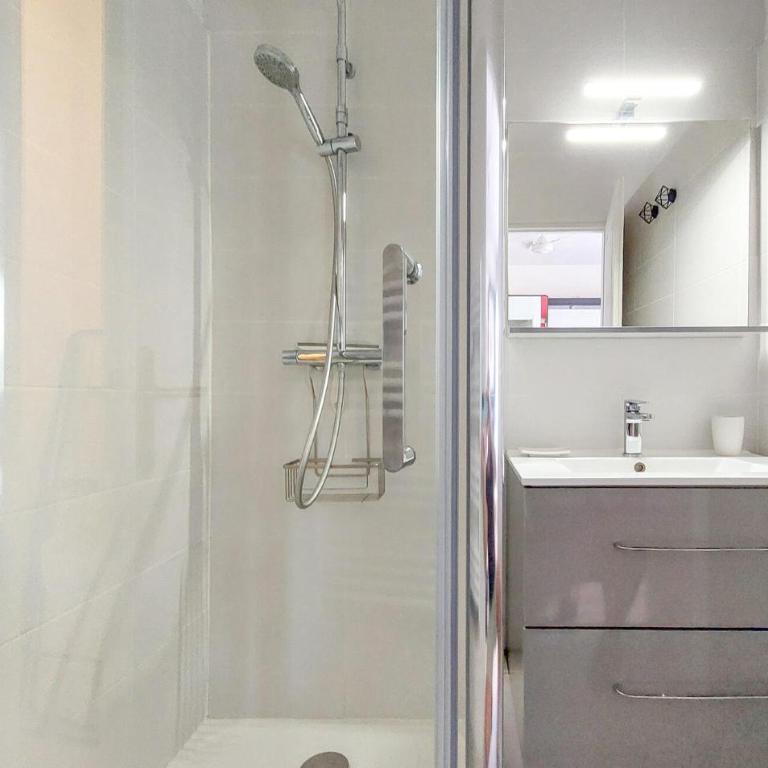 Studio Piscine Proche Plage - Apartment mit Balkon - 8