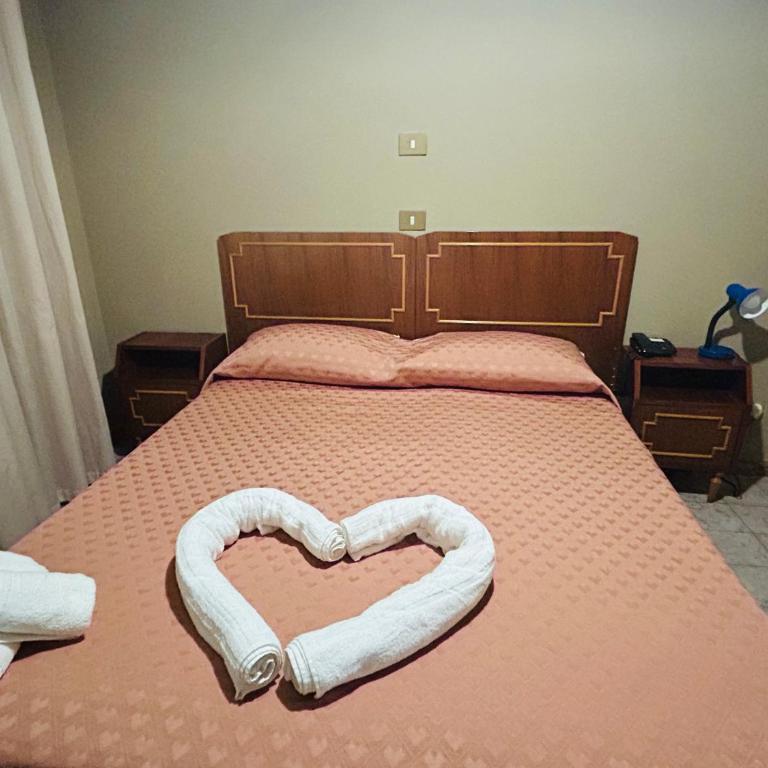 HOTEL CONCORDIA - Camera Matrimoniale - 1