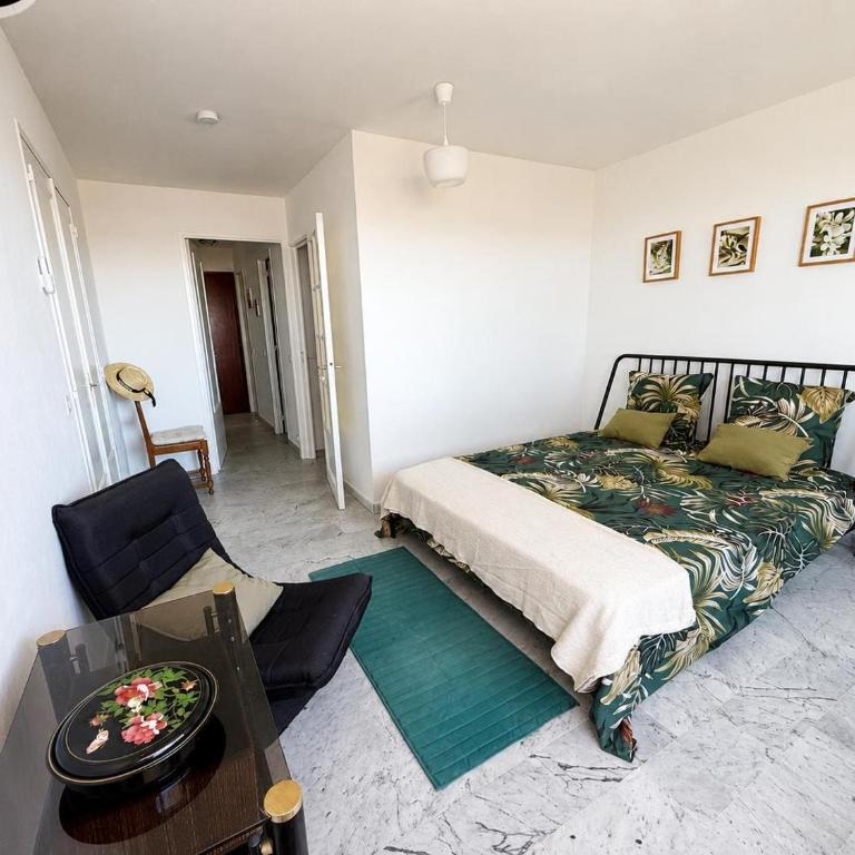Appartement de 92 m2 climatisé face à la mer avec garage - Apartment mit 3 Schlafzimmern - 14