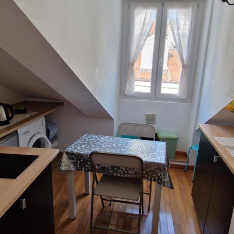 Joie de vivre Torino Garibaldi - One-Bedroom Apartment - 21