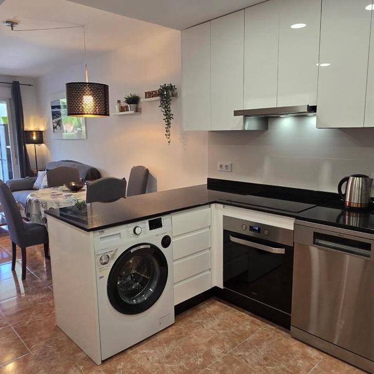 Apartamentos Paraíso Vera Playa, Ed Nuku Hiva, Bajo X con PISCINA PRIVADA y jardín privado a PIE de PLAYA , WIFI - Appartement 2 Chambres - 5