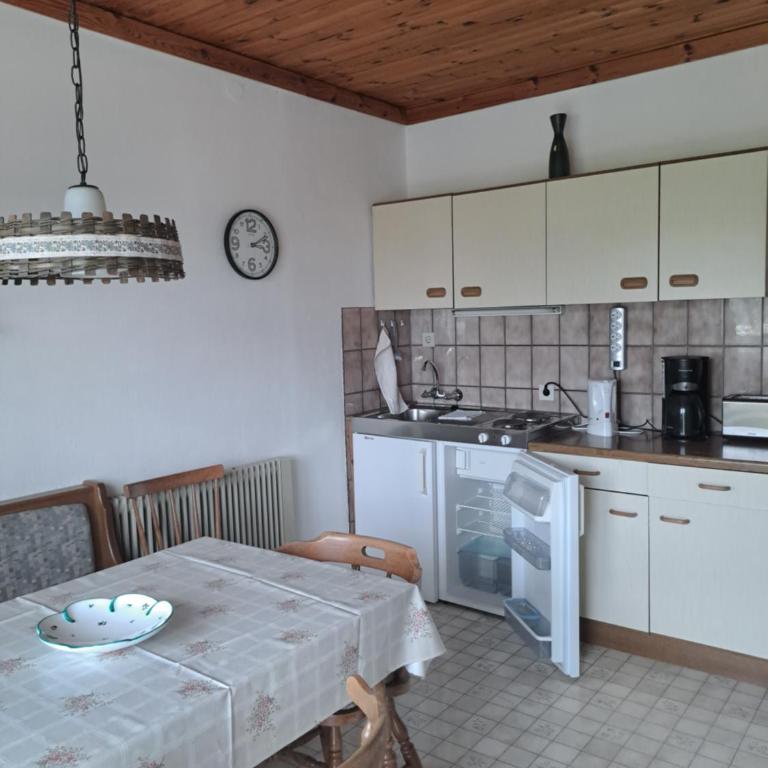 Haus Bärnthaler - Familienzimmer mit Balkon - 6