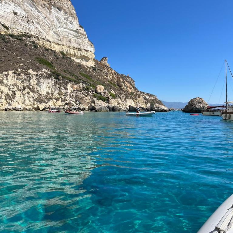 Silvi s Paradise - Three-Bedroom Apartment - 1