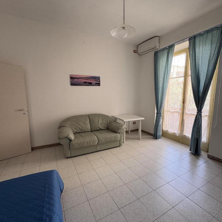Silvi s Paradise - Three-Bedroom Apartment - 23