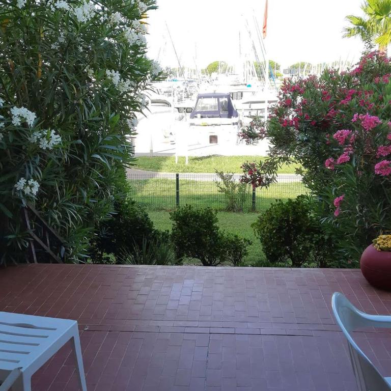 Appartement 2 Pièces avec Terrasse et Jardin, 4 Couchages, Animaux Admis, Parking - Port Camargue - FR-1-731-149 - Apartment - 11