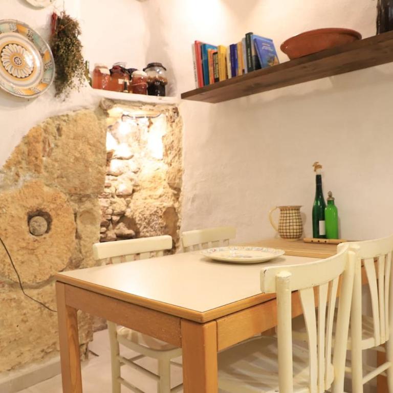 Domus Alchimia di Via Stretta - Castello - Two-Bedroom Apartment - 26