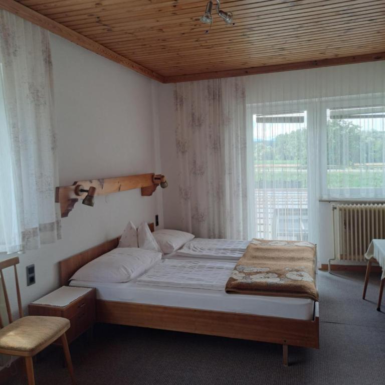 Haus Bärnthaler - Familienzimmer mit Balkon - 2