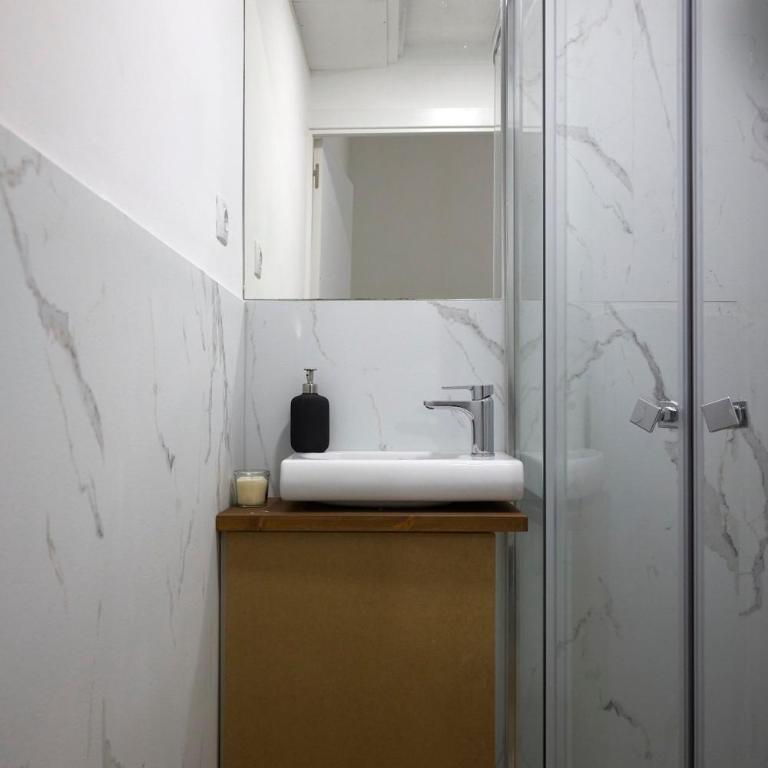 Charming temporary apartment in Madrid - Apartamento de 3 dormitorios - 17