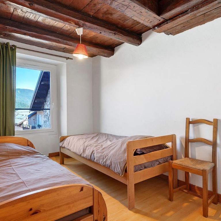 Appartement de caractère au centre - Apartamento de 2 dormitorios con vistas a la montaña - 4