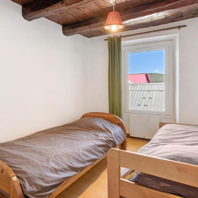 Appartement de caractère au centre - Apartamento de 2 dormitorios con vistas a la montaña - 14