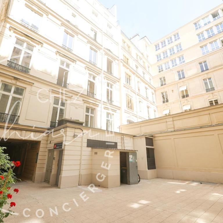 Stunning apartment with Eiffel Tower View - Champs-Élysées - Appartement 1 Chambre - 32