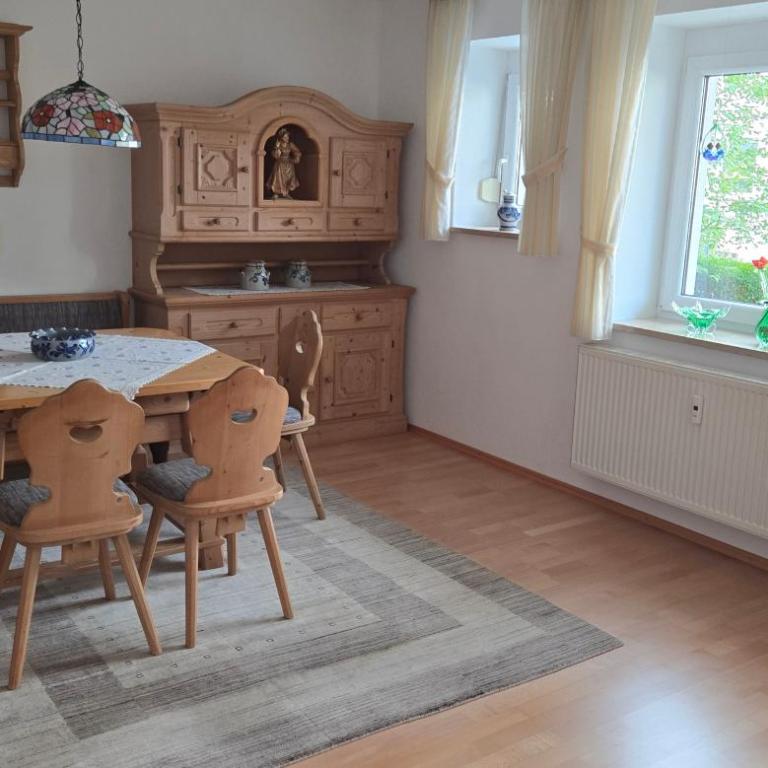 FRANZ - Charmante FeWo nah City, HBF & Wertachpark - Ideal für URLAUB und ARBEIT - Appartement 1 Chambre - 1