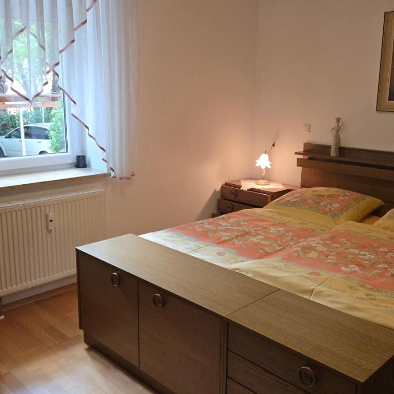 FRANZ - Charmante FeWo nah City, HBF & Wertachpark - Ideal für URLAUB und ARBEIT - Appartement 1 Chambre - 3