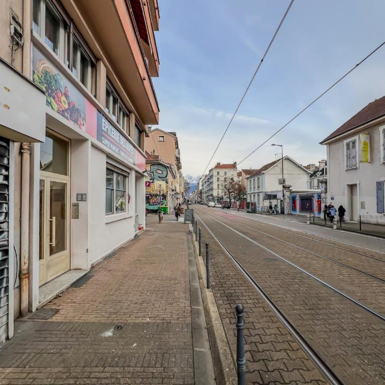 5 min walk GEM - 2 bedrooms - fiber wifi - loggia - Apartment mit 2 Schlafzimmern - 8