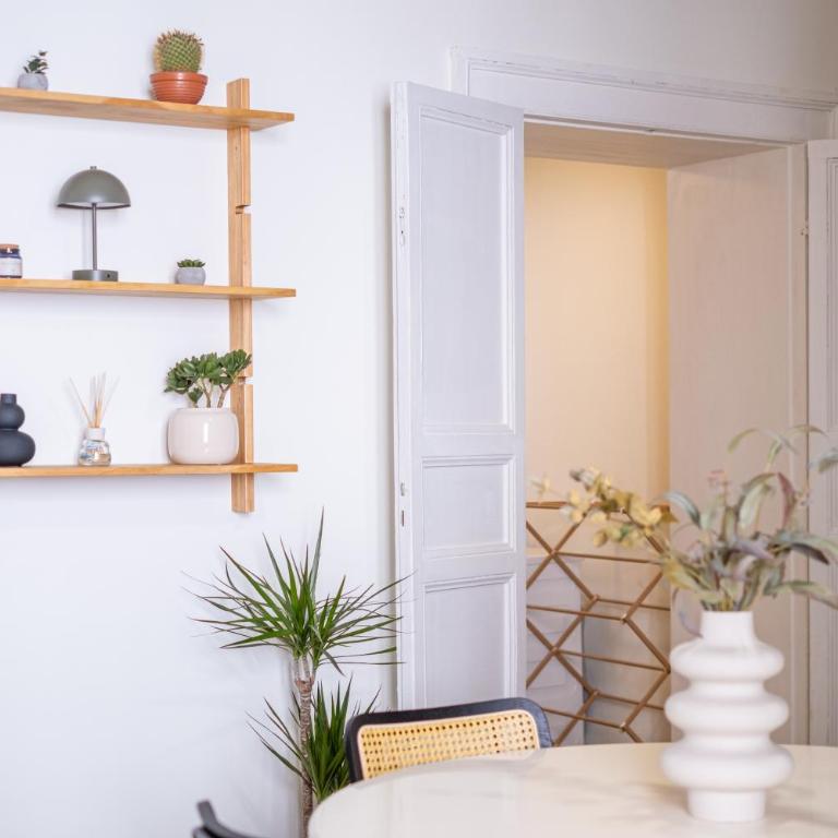 BISCOTTAI Port Apartments - Three-Bedroom Apartment - 8