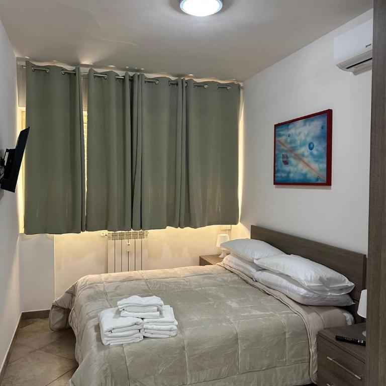 New Florence Smart Flat - Parking & Tram Stop - One-Bedroom Apartment - 9