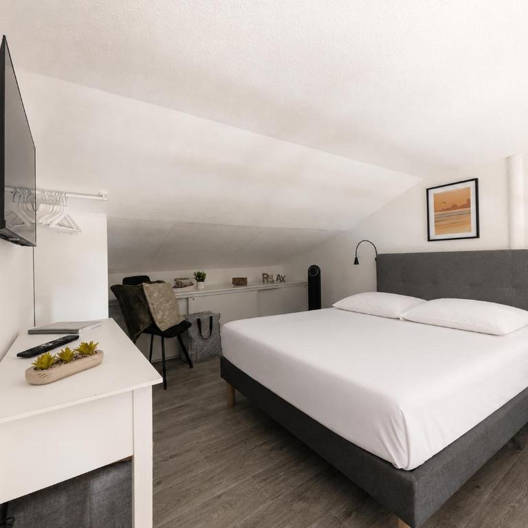 L'Escapade - Face Mer, Wifi, Parking, TV - Two-Bedroom Apartment - 4