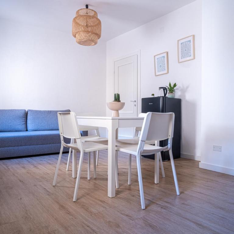 BISCOTTAI Port Apartments - One-Bedroom Apartment - 3