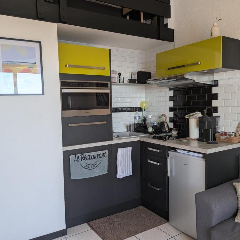 L'Escapade - Face Mer, Wifi, Parking, TV - Two-Bedroom Apartment - 6