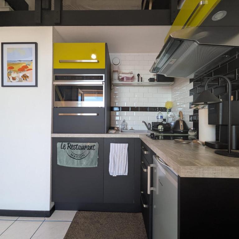 L'Escapade - Face Mer, Wifi, Parking, TV - Two-Bedroom Apartment - 8