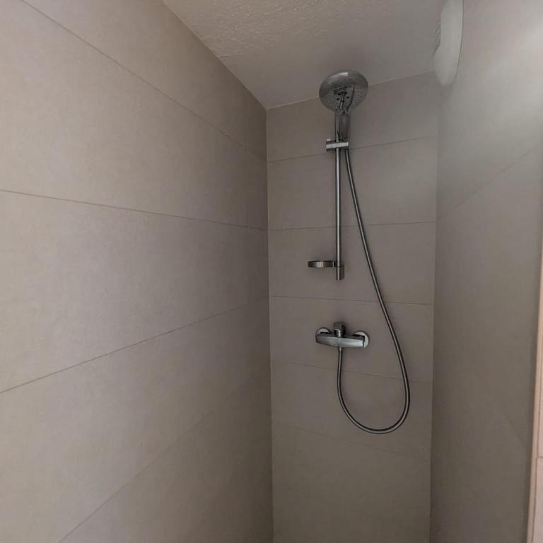 L'Escapade - Face Mer, Wifi, Parking, TV - Two-Bedroom Apartment - 10
