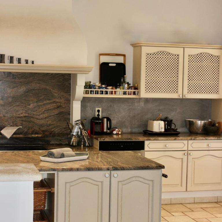 Mas de l'Amarine - Villa avec Piscine Privée - 3