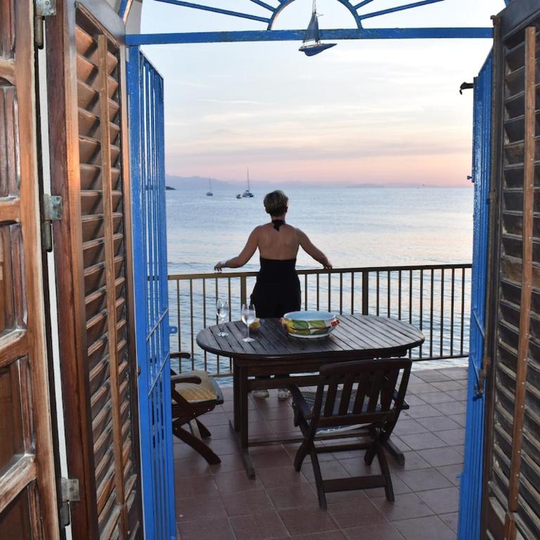 Portone Blu - Appartamento con 1 Camera da Letto, Balcone e Vista Mare - 13