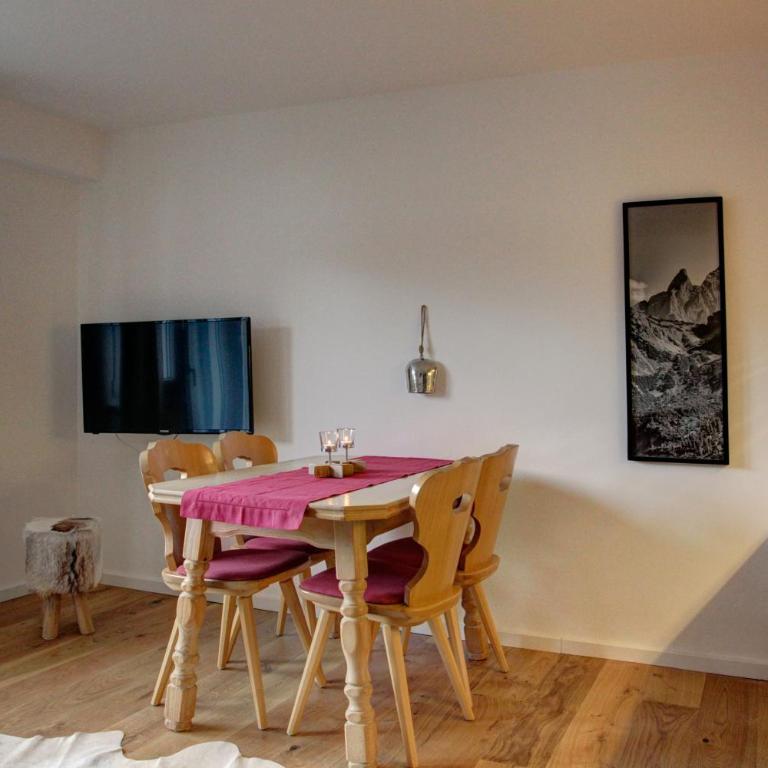 Landhaus Ela - Apartment mit Balkon - 1