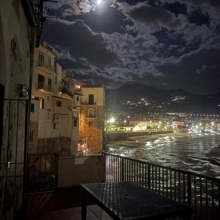 Portone Blu - Appartamento con 1 Camera da Letto, Balcone e Vista Mare - 41