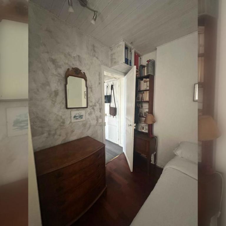 Cozy 1 Bedroom Apartment In 14th - One-Bedroom Apartment - 7