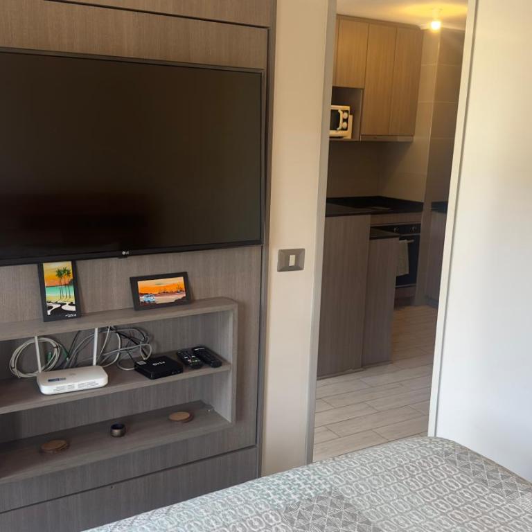 Oceana Suites Parque Bustamante - One-Bedroom Apartment with City View - 13