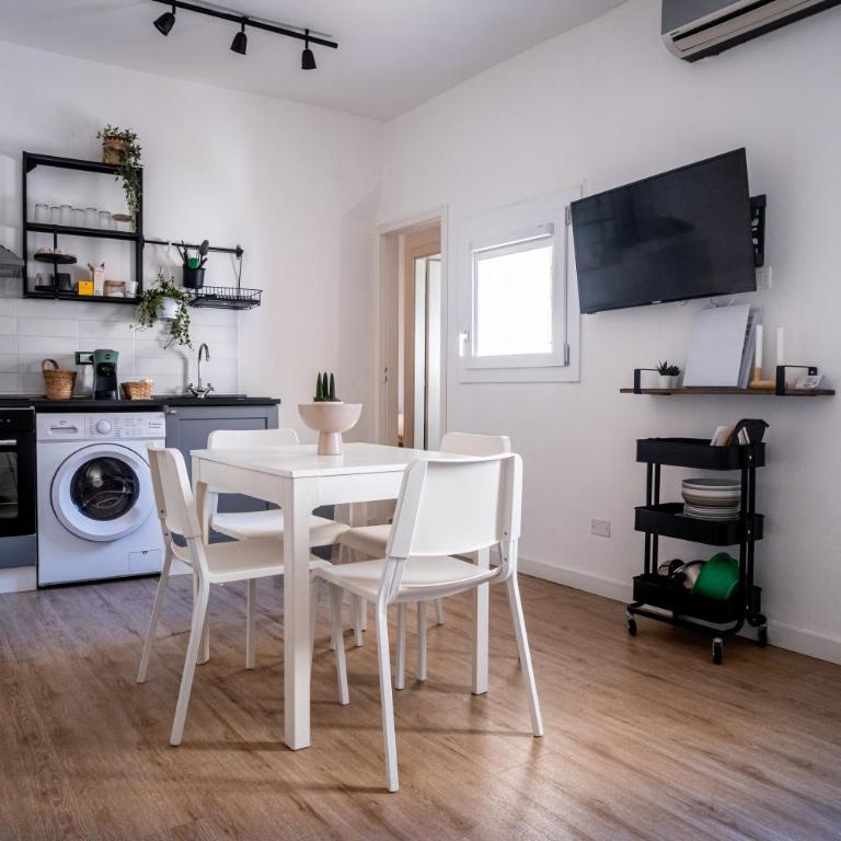 BISCOTTAI Port Apartments - One-Bedroom Apartment - 12